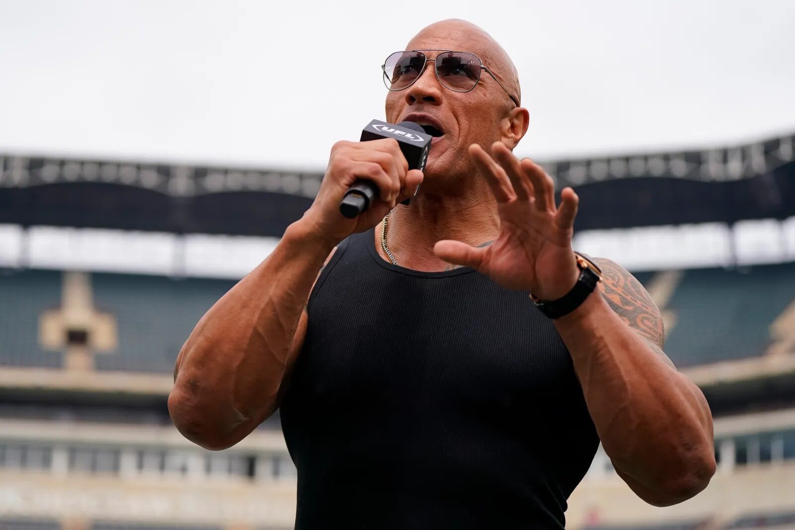 The Rock Dwayne Johnson: Bingung Politik, Bikin Bingung Publik