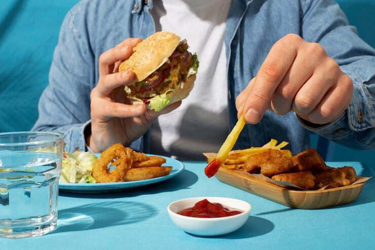 Studi Ungkap Memori Gula dan Lemak di Otak Jadi Alasan Kamu Susah Move On dari Junk Food!