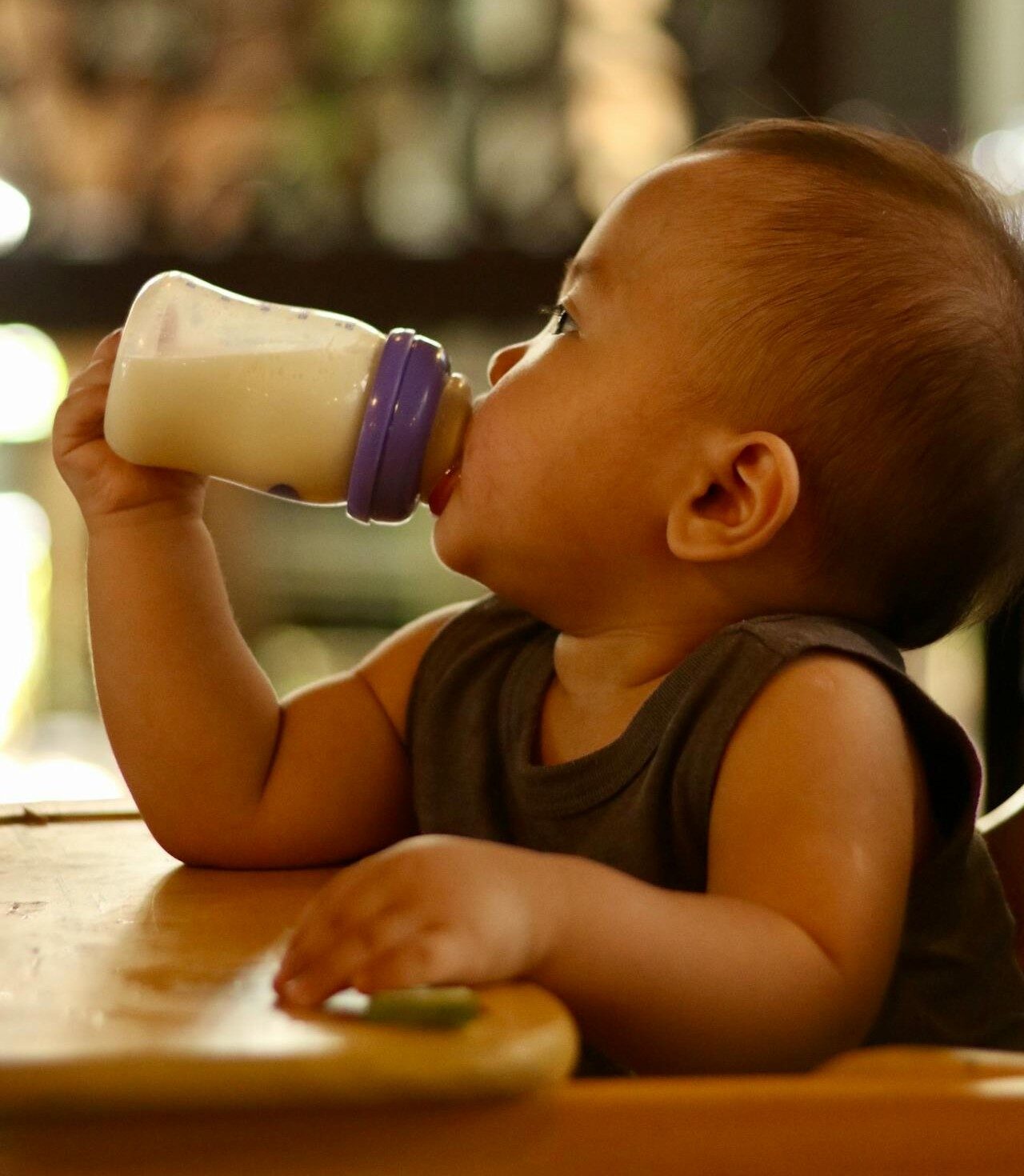 Waspadai Alergi Susu Sapi pada Anak: Kenali Gejala Sejak Dini dan Pastikan Asupan Gizinya Tetap Terpenuhi