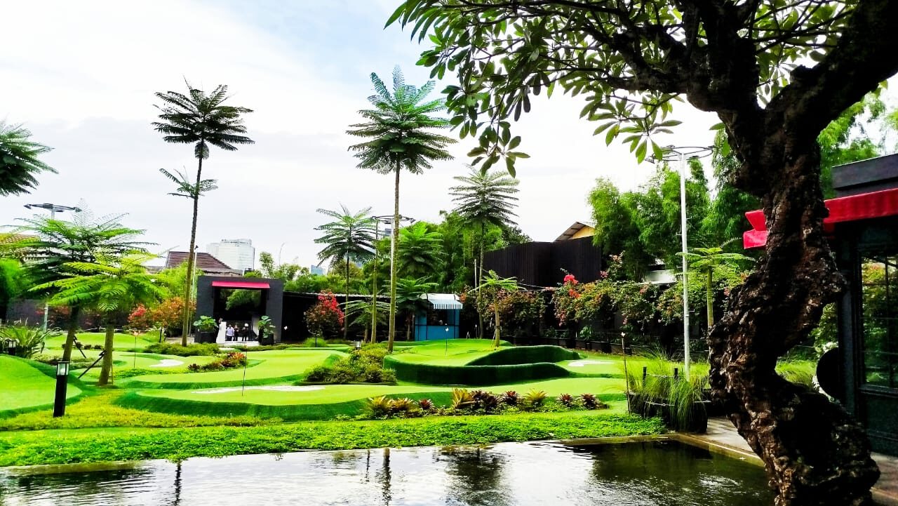 Tempat Nongkrong Terbaru: Tersembunyi di Perumahan Jakarta Selatan, Tapi Isinya Bikin Takjub