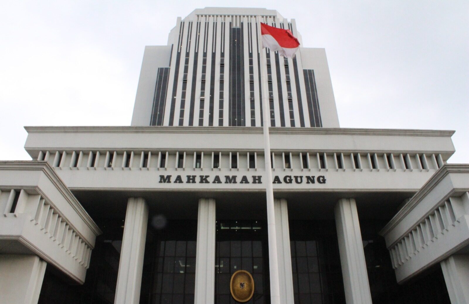 MK Hapus Pensiun Seumur Hidup DPR, Langkah Baru untuk Keadilan Anggaran?