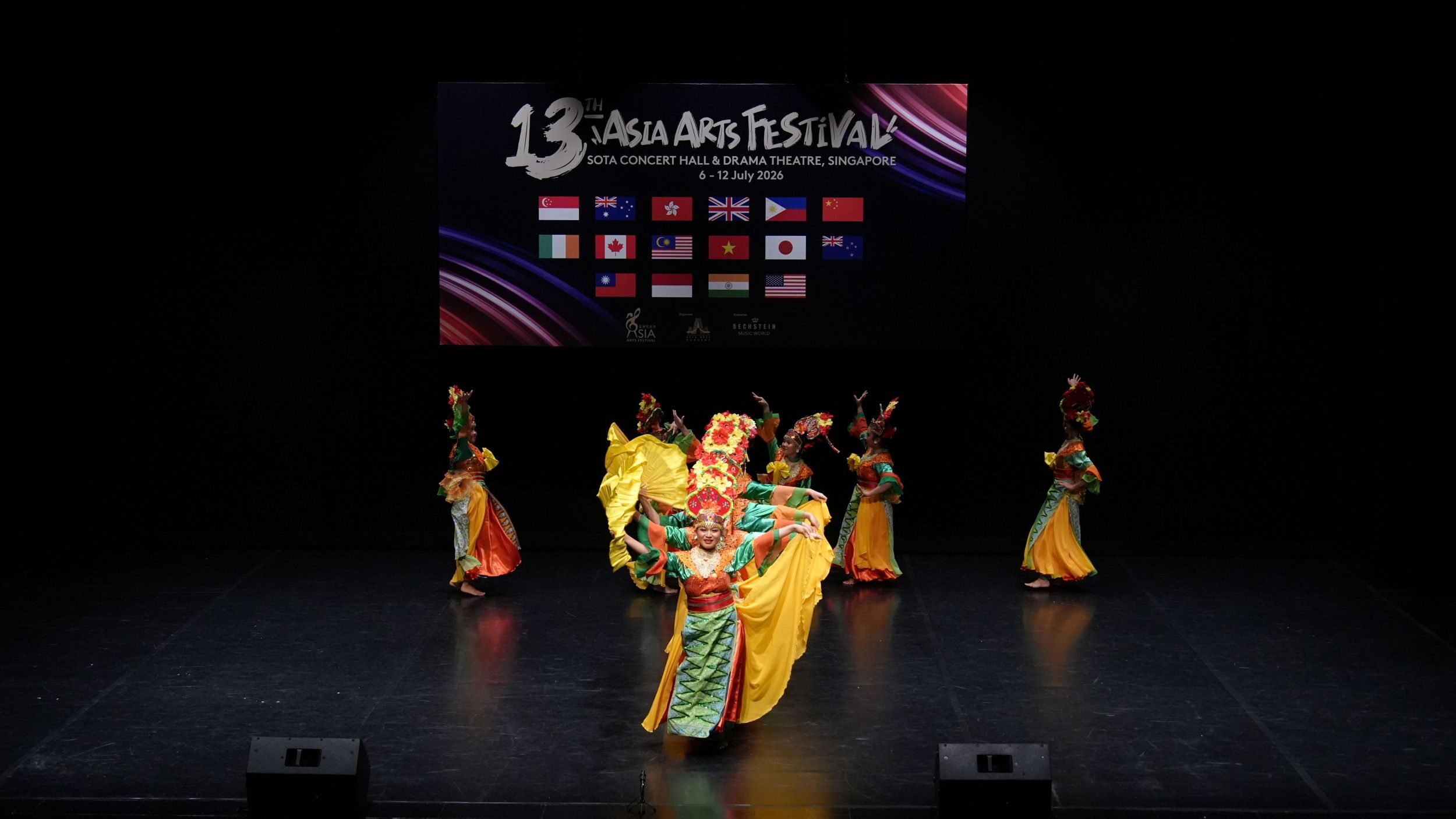 Tari Kipas Ajer menjadi simbol bagaimana inovasi dapat berjalan beriringan dengan pelestarian budaya, menghadirkan wajah baru tari Betawi tanpa meninggalkan akar tradisinya. (Foto: Istimewa)