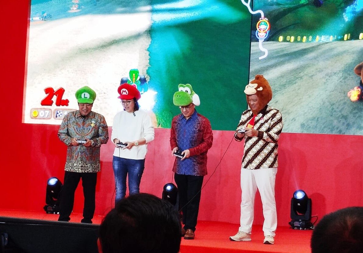 Nintendo Switch 2 akan hadir secara resmi di Indonesia pada Desember 2026 bersama sejumlah game, termasuk Mario Kart World dan Pokémon Legends: Z-A. Nintendo juga menyiapkan bonus Pokémon: Let's Go, Pikachu! dalam jumlah terbatas melalui toko tertentu. (Foto: Urbanvibes/R Indriani)