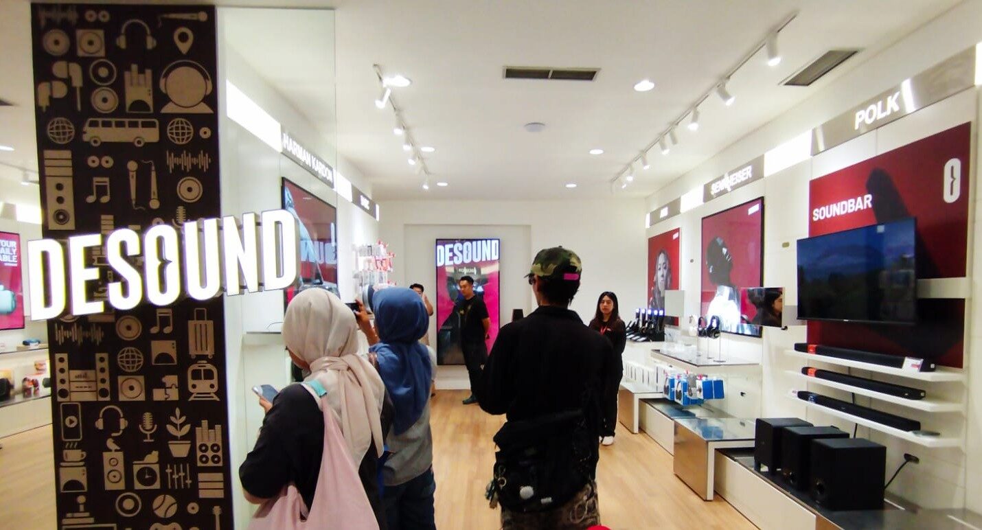 DESOUND Showroom Melawai: 5 Lantai Audio, Musik & Lifestyle yang Wajib Urbie's Coba