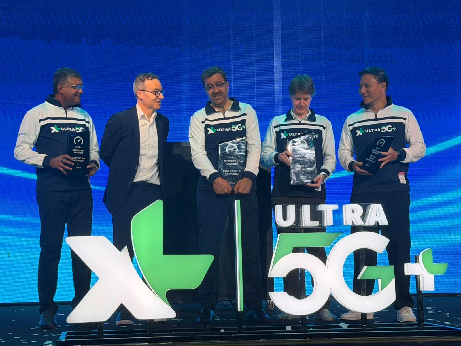Penghargaan Ookla® Speedtest Awards™ H1 2026 menjadi pengakuan independen atas kualitas jaringan XL di Indonesia. Pencapaian tersebut memperkuat komitmen XLSMART dalam menghadirkan jaringan yang lebih cepat, stabil, dan andal melalui pengembangan layanan XL Ultra 5G+ di berbagai wilayah Indonesia. (Foto: Dok. XL)