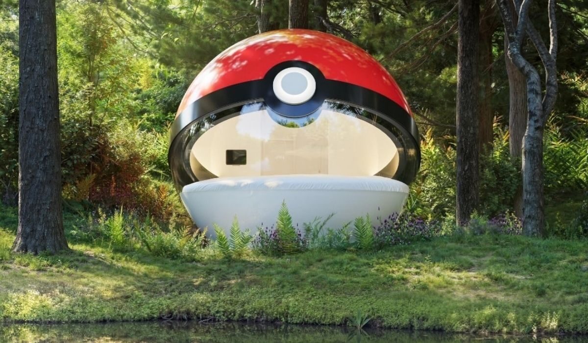 Bisa Tidur di Dalam Poké Ball? Pokémon Bikin Glamping ini Wajib Jadi Tempat Staycation Kamu Next!
