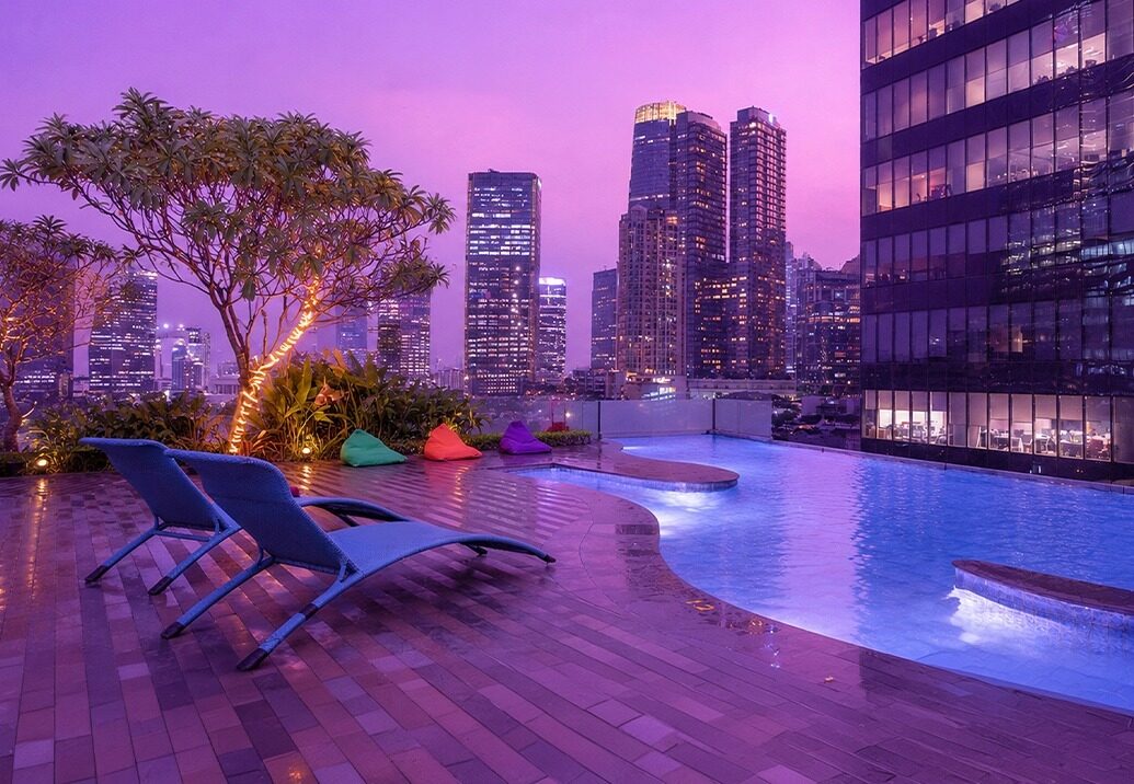 Nggak Perlu Liburan Jauh, Staycation di Kuningan Jakarta Kini Bisa Dapat Pizza dan Gelato